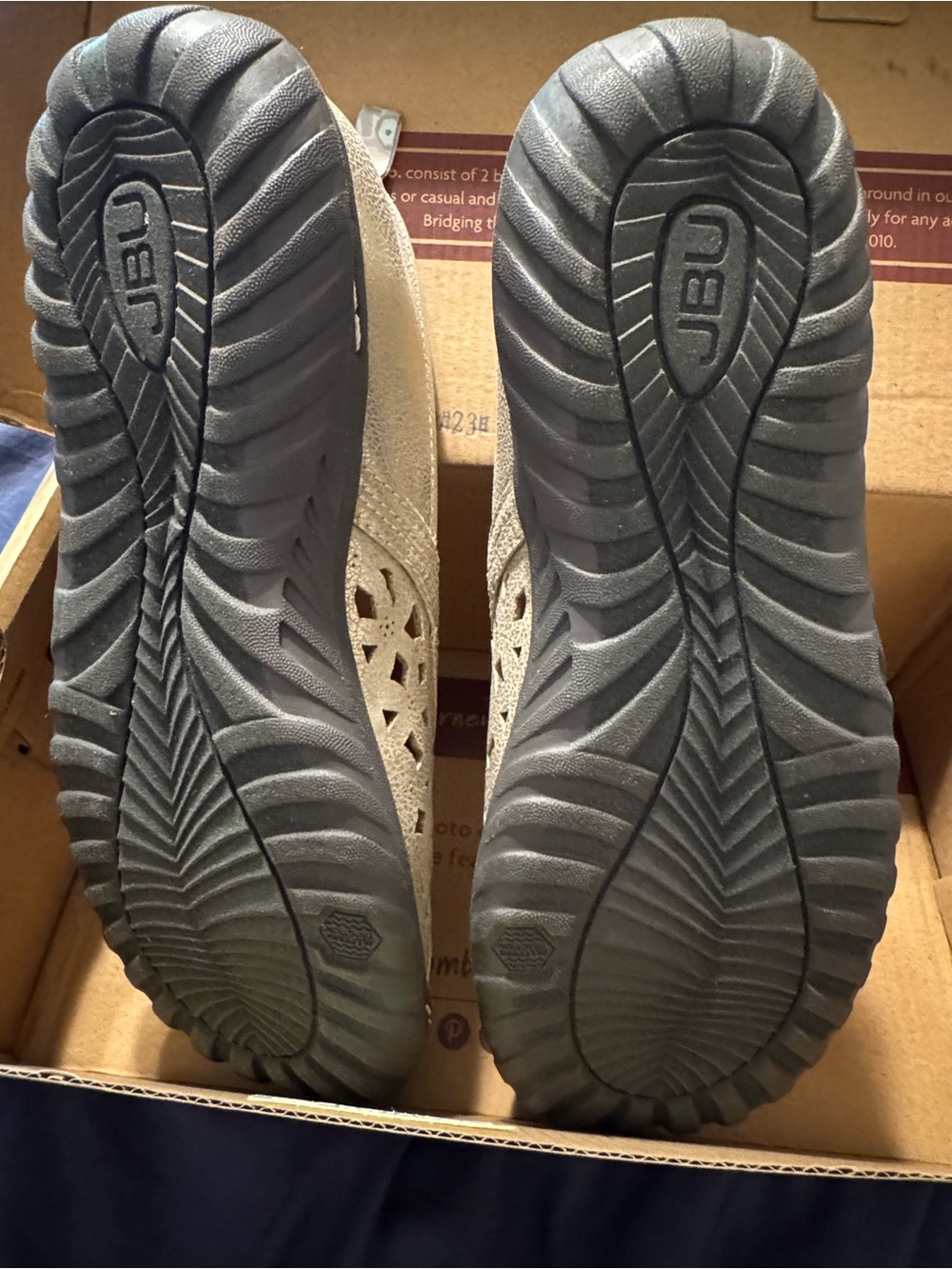 Jambu Women's Champagne Slip-On Flats. All Terra Traction. NIB. - Picture 7 of 7